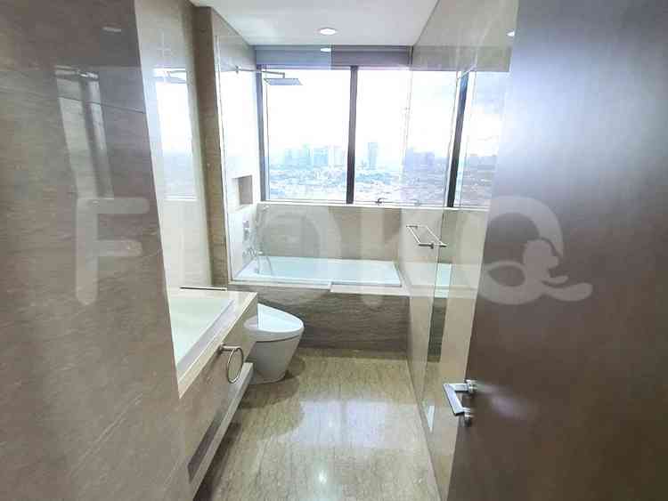 177 sqm, 21st floor, 3 BR apartment for sale in Gandaria 2