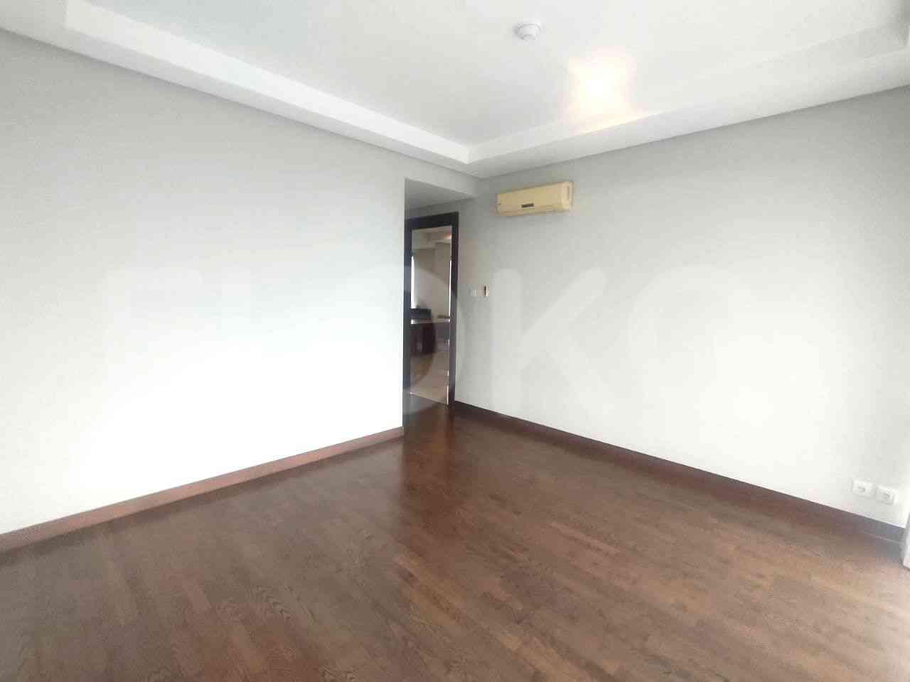 233 sqm, 36th floor, 3 BR apartment for sale in Mampang Prapatan 2