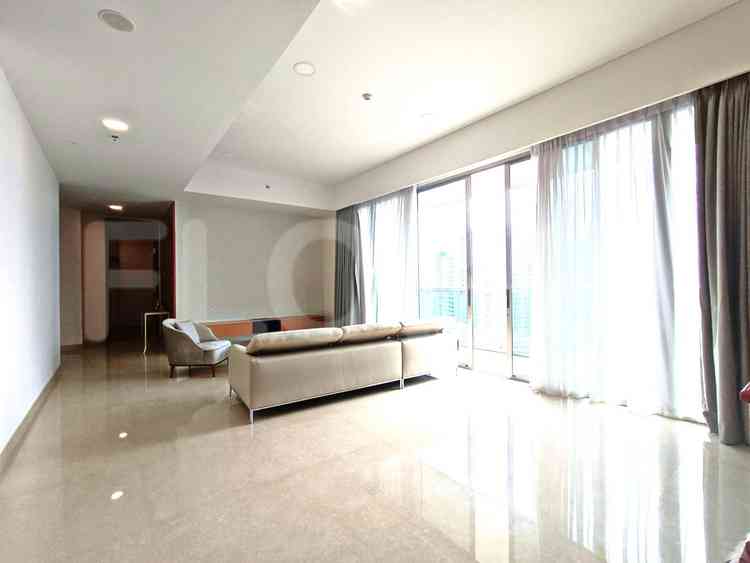 270 sqm, 20th floor, 3 BR apartment for sale in Sudirman 3