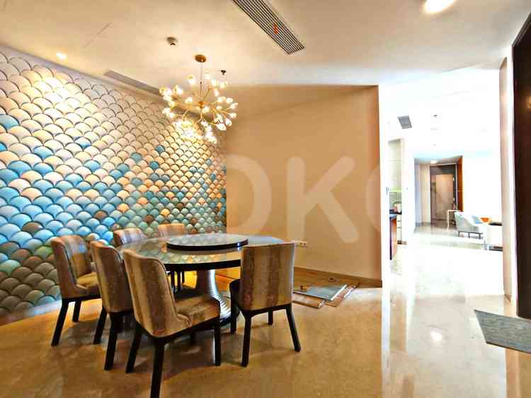 270 sqm, 20th floor, 3 BR apartment for sale in Sudirman 6