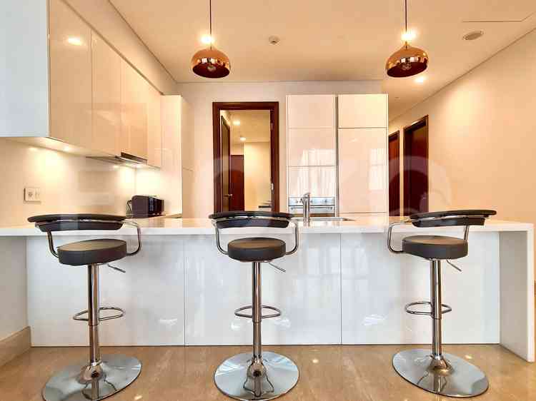 169 sqm, 29th floor, 3 BR apartment for sale in Gandaria 6