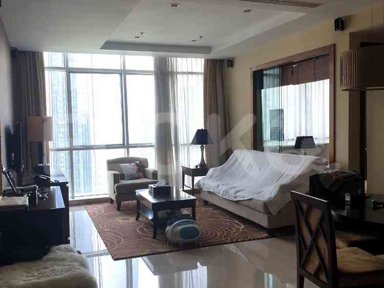 78 sqm, 32nd floor, 2 BR apartment for sale in Kuningan 2