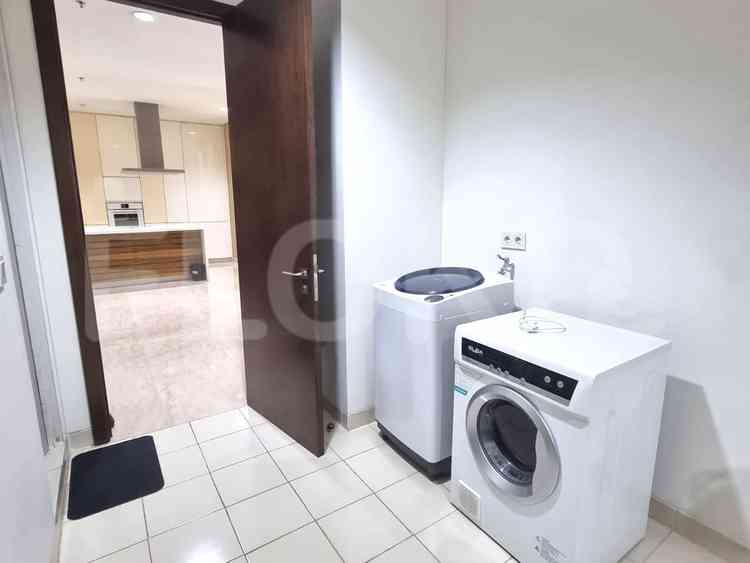 165 sqm, 30th floor, 3 BR apartment for sale in Gandaria 6