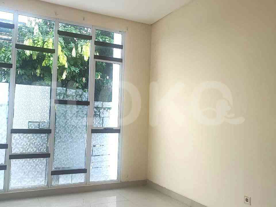 Disewakan Rumah 4 BR, Luas 144 m2 di Green Lake City Cluster Amerika Latin, Cengkareng 11