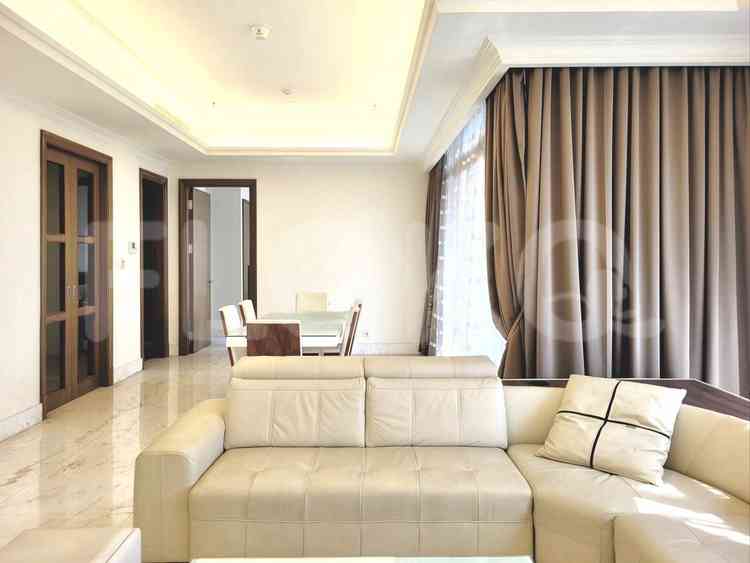 Dijual Apartemen 2 BR, Lantai 16, Luas 158 m2 di Simprug 5