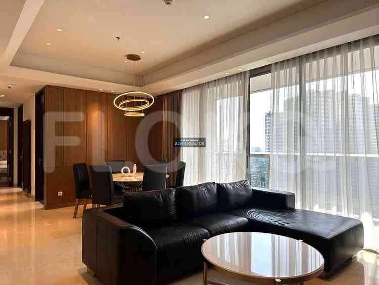 177 sqm, 25th floor, 3 BR apartment for sale in Sudirman 4