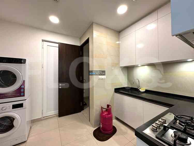 177 sqm, 25th floor, 3 BR apartment for sale in Sudirman 5