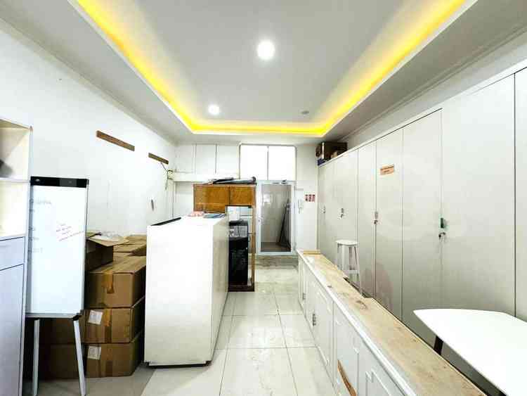 Dijual Ruko Luas 238 m2 di Jl. Prof Dr. Soepomo, Tebet 1