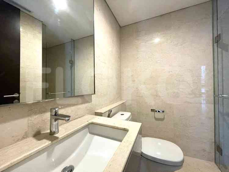 155 sqm, 21st floor, 3 BR apartment for sale in Kuningan 2