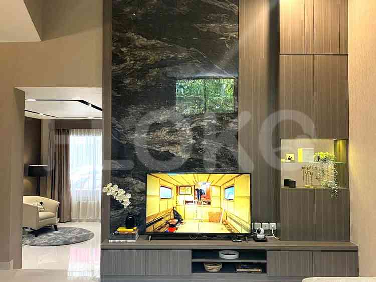 Dijual Rumah 3 BR, Luas 235 m2 di Jl. Taman Grisenda PIK, Penjaringan 1