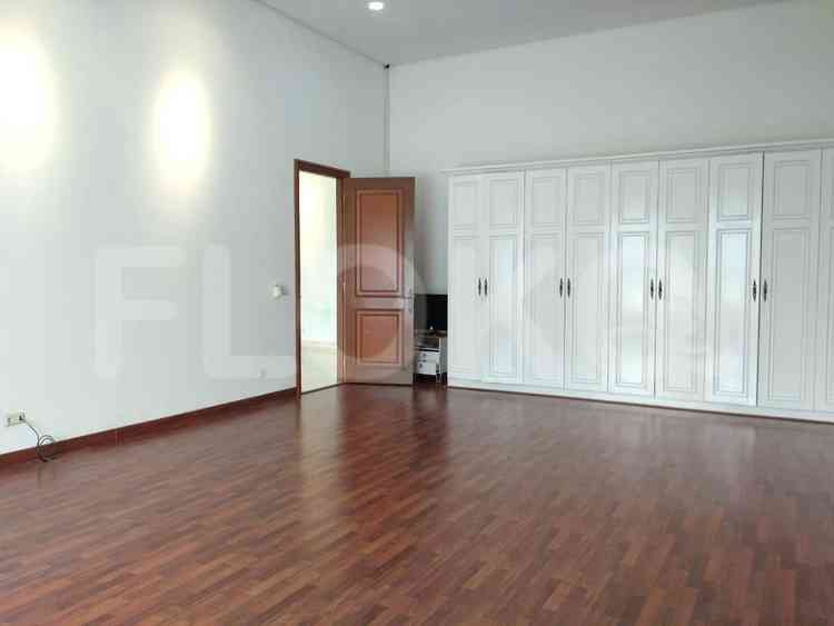 1000 sqm, 5 BR house for rent in Cilandak, Cilandak 4