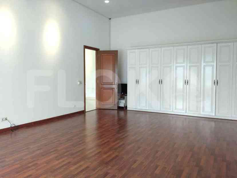 1000 sqm, 5 BR house for rent in Cilandak, Cilandak 4