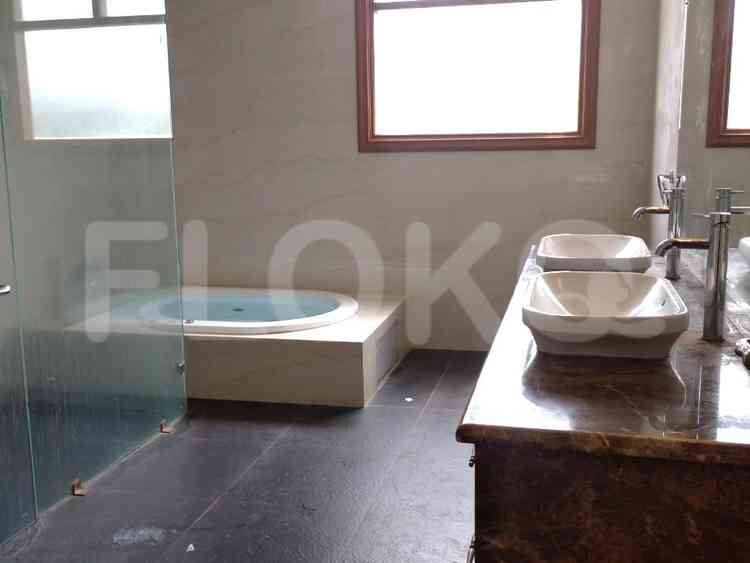 1000 sqm, 5 BR house for rent in Cilandak, Cilandak 6