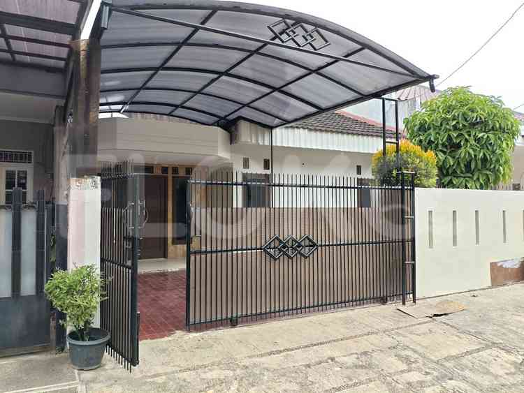 120 sqm, 5 BR house for rent in Petukangan, Gandaria 3