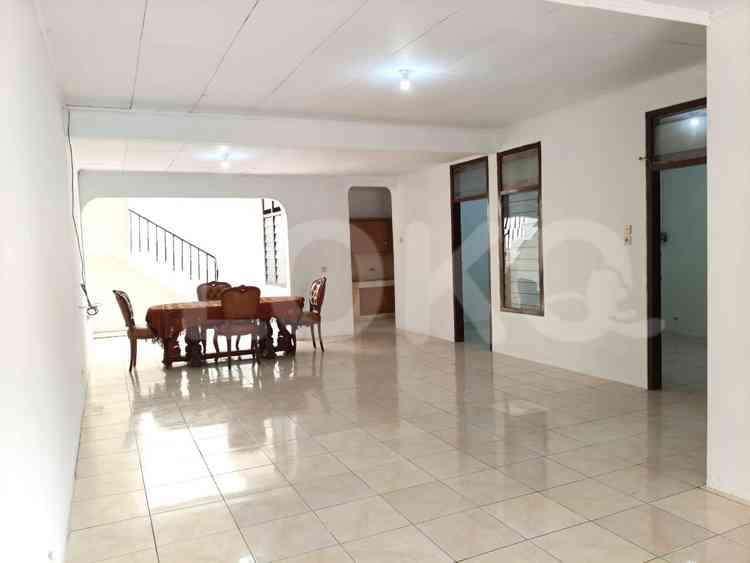 120 sqm, 5 BR house for rent in Petukangan, Gandaria 6