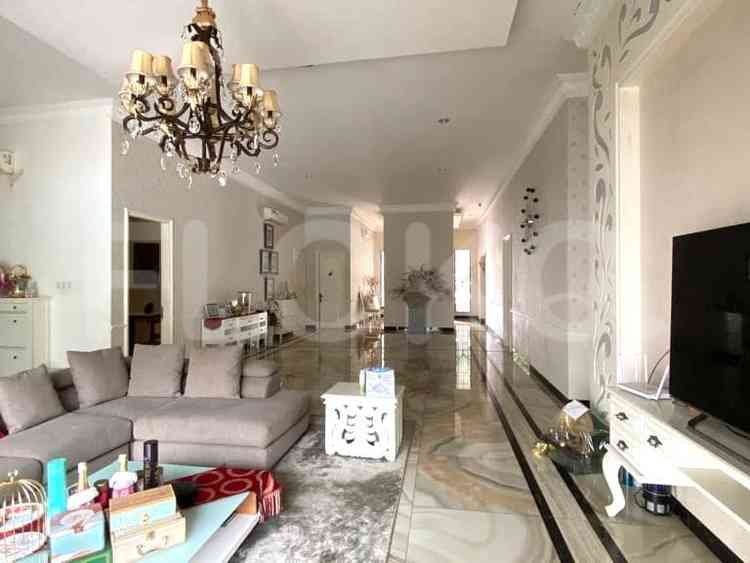 Disewakan Rumah 4 BR, Luas 900 m2 di Menteng, Menteng 2