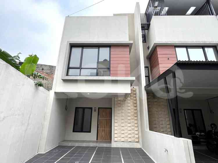 Dijual Rumah 3 BR, Luas 110 m2 di Cawang, Cawang 1