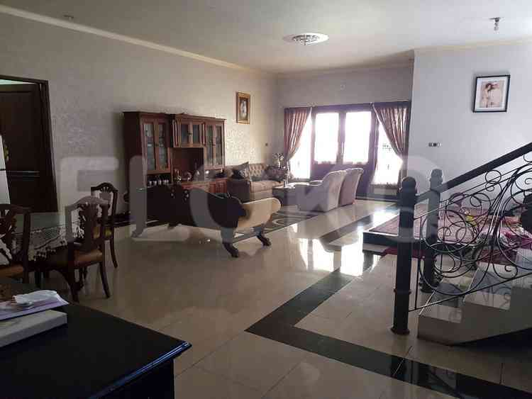 Dijual Rumah 5 BR, Luas 600 m2 di Cawang, Cawang 5