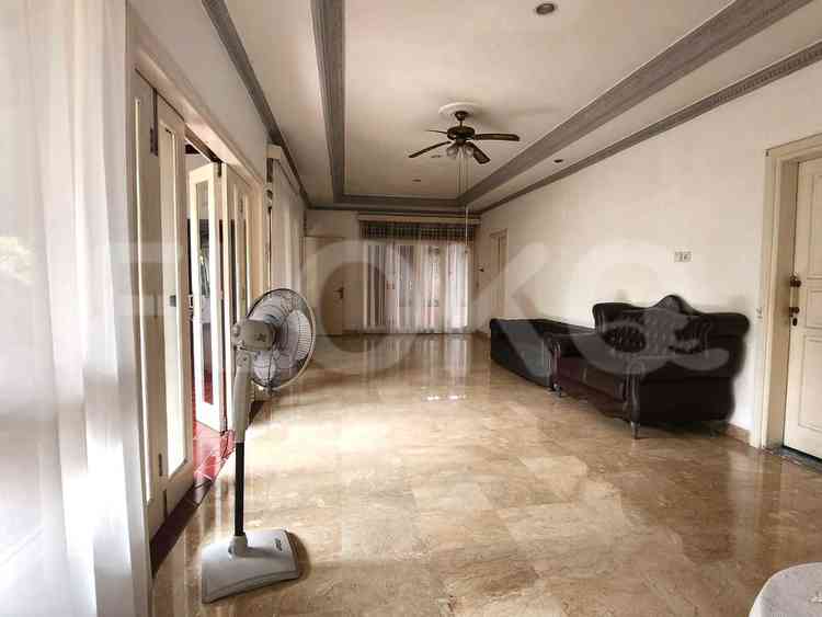 Dijual Rumah 4 BR, Luas 317 m2 di Cawang, Cawang 3