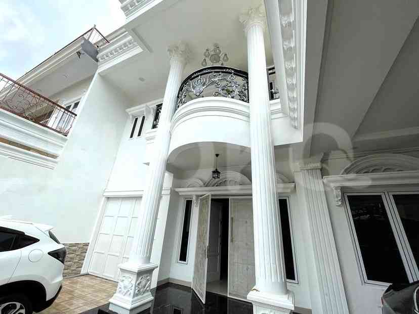 270 sqm, 4 BR house for sale in Mahoni Raya, Poris 1