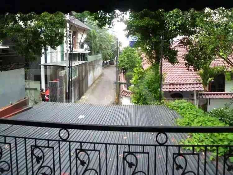 Dijual Rumah 4 BR, Luas 450 m2 di Tulodong, SCBD 6