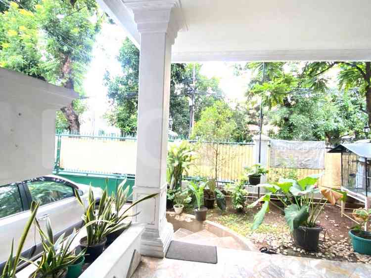 Dijual Rumah 5 BR, Luas 300 m2 di Ciragil, SCBD 1