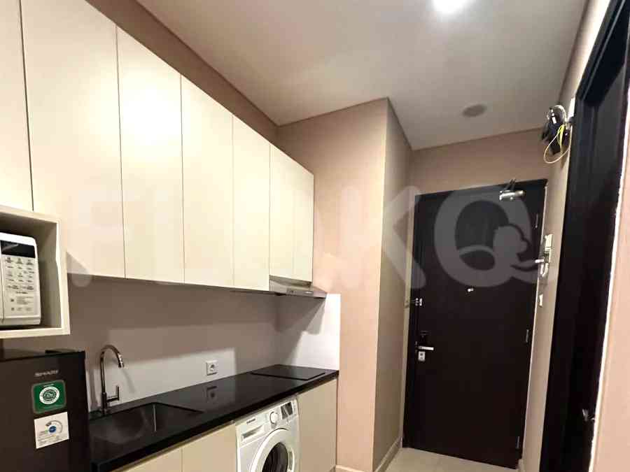 Dijual Apartemen 1 BR, Lantai 9, Luas 41 m2 di Sudirman 3