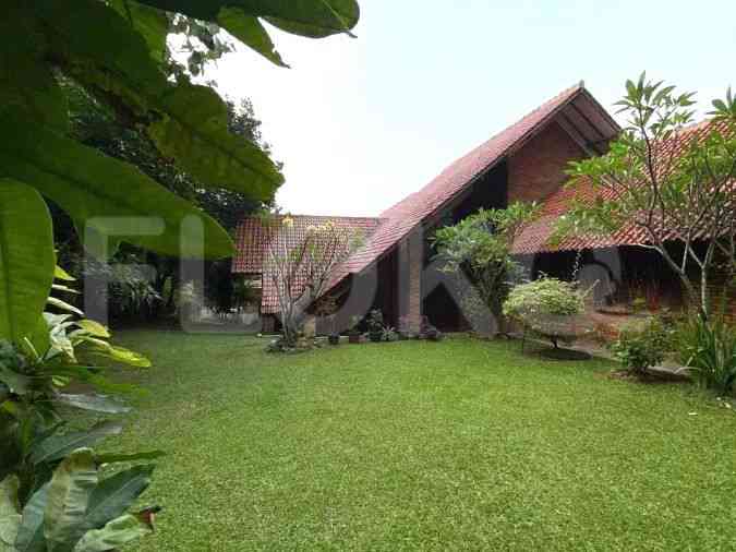 200 sqm, 6 BR house for sale in Jl. Moh Kahfi I, Ragunan 1