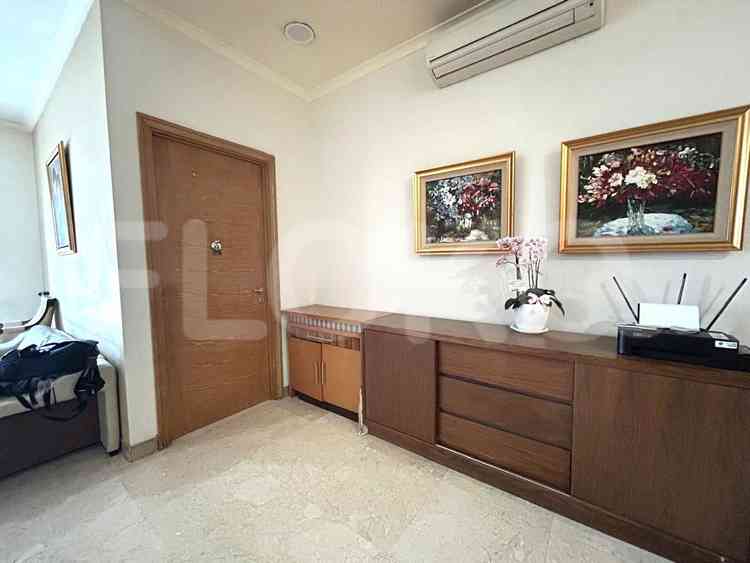 Dijual Apartemen 2 BR, Lantai 21, Luas 160 m2 di Kebayoran Lama 1