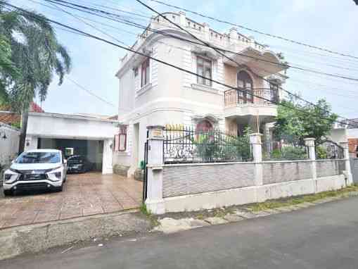 Dijual Rumah 4 BR, Luas 550 m2 di Pondok Ranji, Ciputat Tmur, Tangerang 6