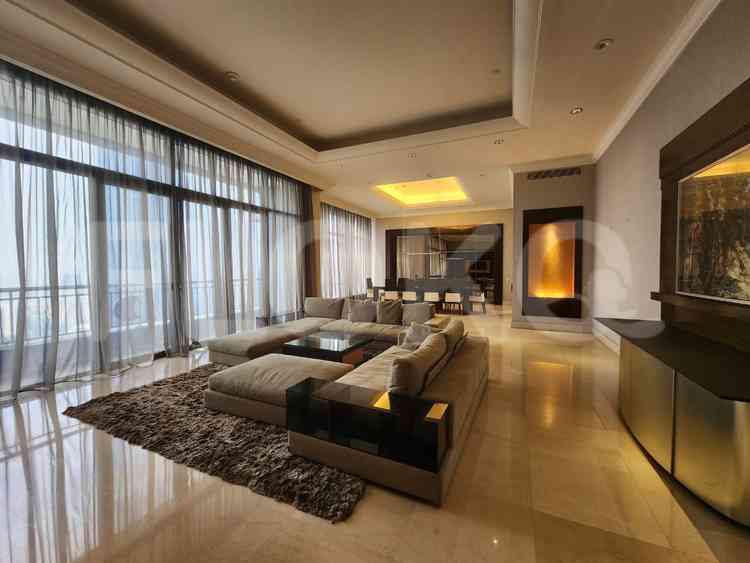 3 Bedroom on 30th Floor for Rent in Airlangga Apartment - fmefe3 2
