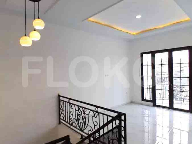 Dijual Rumah 4 BR, Luas 135 m2 di Jl. Moh. Kahfi II, Cilandak 6