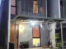 Dijual Rumah 2 BR, Luas 55 m2 di Cluster O2 Grand Wisata, Bekasi 1