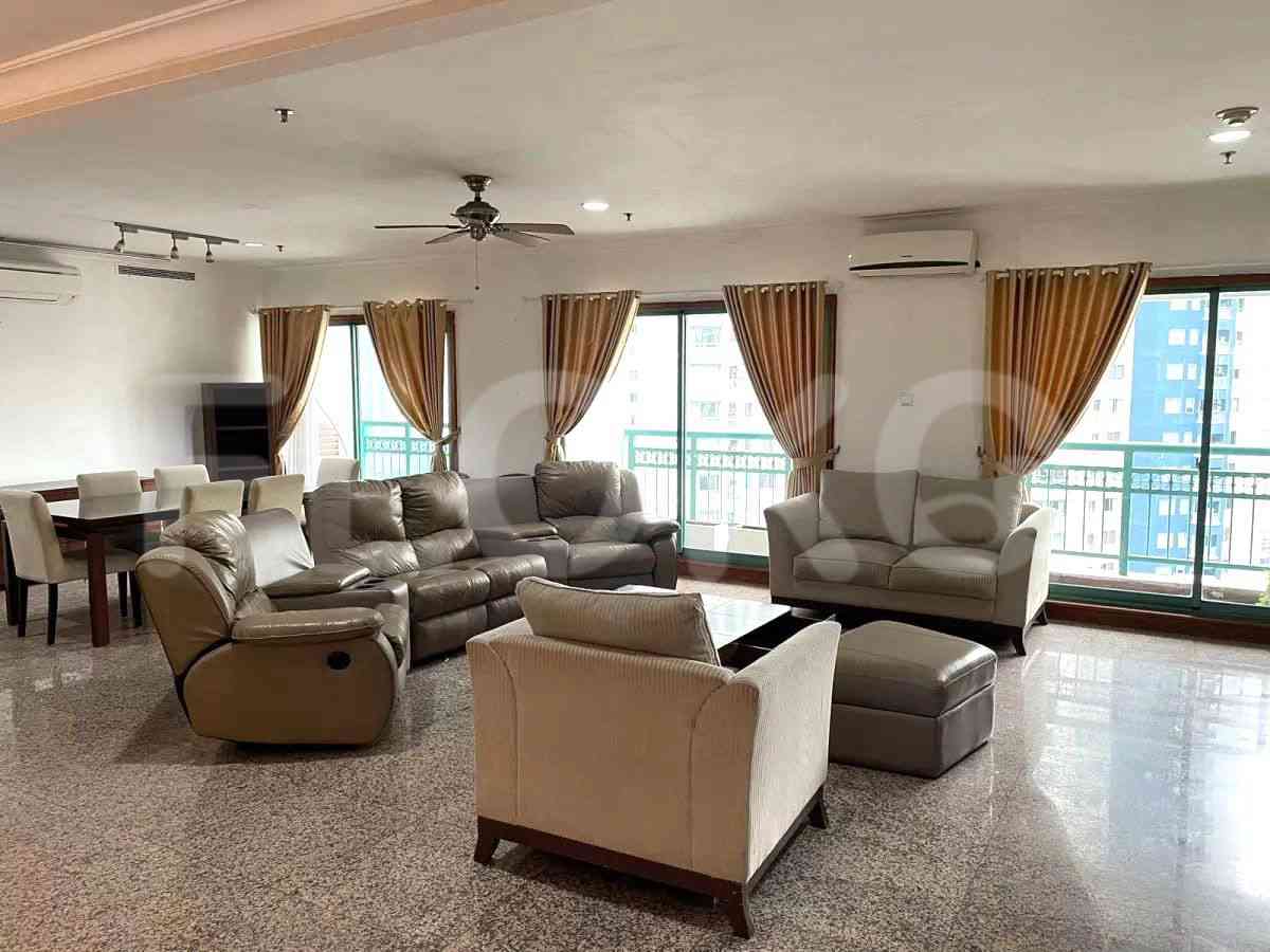 222 sqm, 22nd floor, 4 BR apartment for sale in Karet Tengsin 5