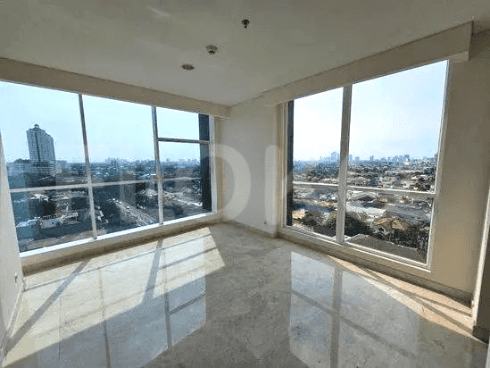 109 sqm, 18th floor, 2 BR apartment for sale in Senayan 1