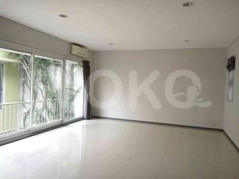 400 sqm, 4 BR house for rent in jl. Jaya Mandala, Mega Kuningan 8