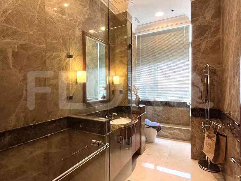 500 sqm, 15th floor, 4 BR apartment for sale in Kebayoran Baru 4