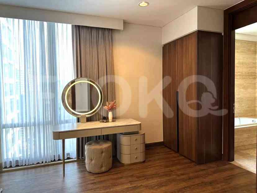 186 sqm, 27th floor, 3 BR apartment for sale in Kuningan 7