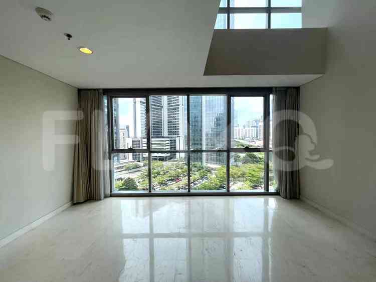 155 sqm, 8th floor, 3 BR apartment for sale in Kuningan 2