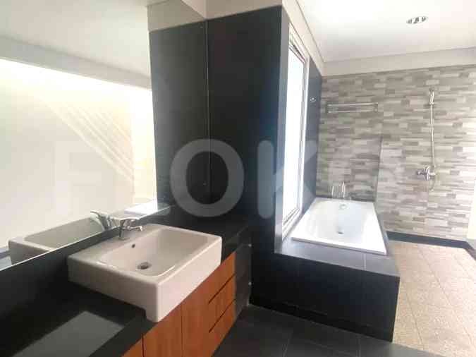 400 sqm, 4 BR house for rent in Jl. Jaya Mandala, Mega Kuningan 6