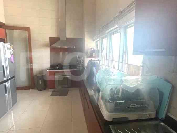 230 sqm, 20th floor, 3 BR apartment for sale in Tanah Abang 3