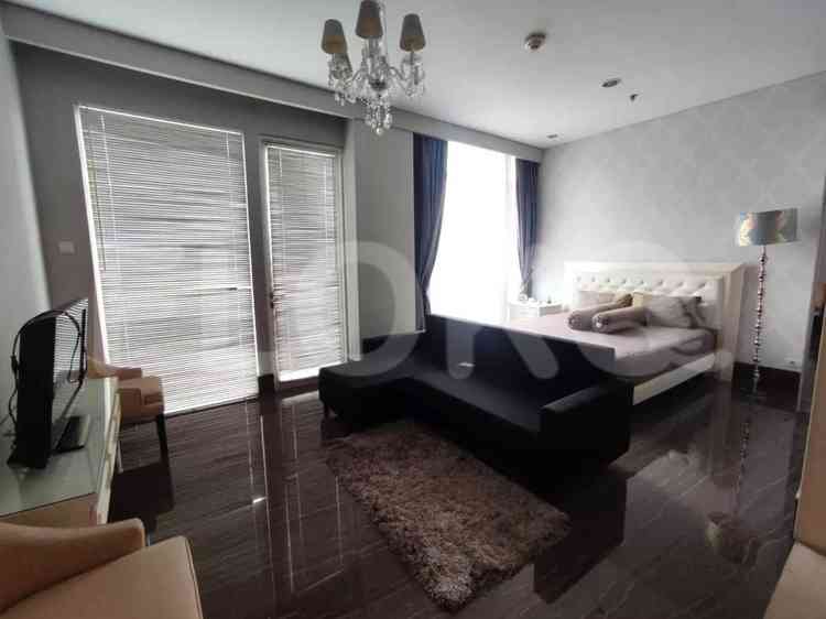 Dijual Apartemen 1 BR, Lantai 2, Luas 56 m2 di Gatot Subroto 1