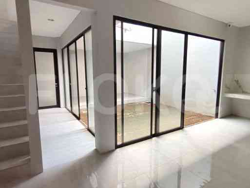 Dijual Rumah 4 BR, Luas 125 m2 di Cluster Zliving, Bekasi 2