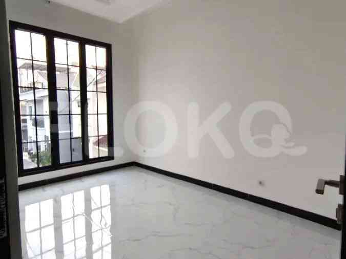 160 sqm, 3 BR house for sale in Jl. Moch Kahfi II, Lenteng Agung 13