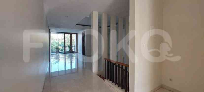 Disewakan Rumah 5 BR, Luas 650 m2 di Jl. Gaharu V, Cilandak 7