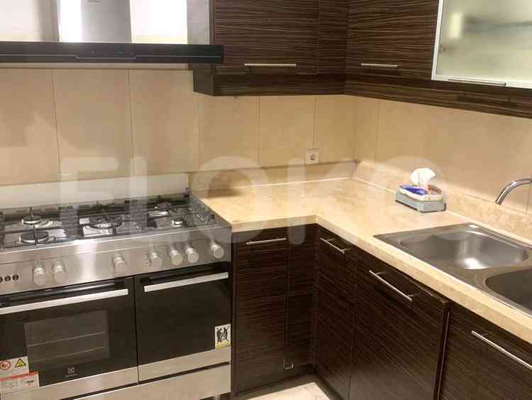 165 sqm, 13th floor, 3 BR apartment for sale in Kebayoran Lama 4