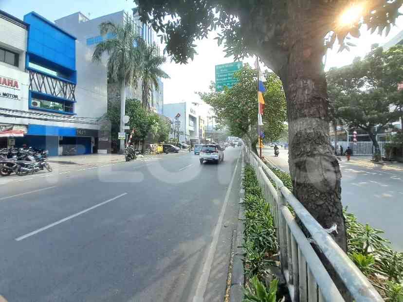 Dijual Ruko Luas 300 m2 di Samanhudi, Pasar Baru 3