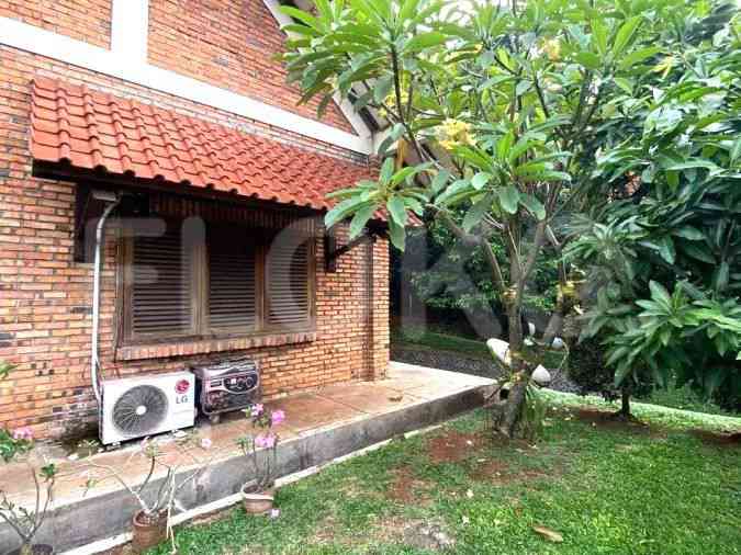 Dijual Rumah 6 BR, Luas 200 m2 di Jl. Moh Kahfi I, Ragunan 11