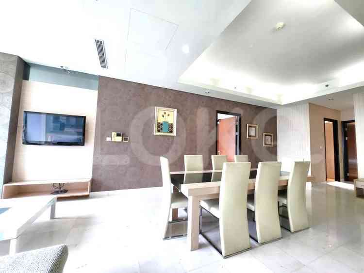 156 sqm, 20th floor, 4 BR apartment for sale in Sudirman 3