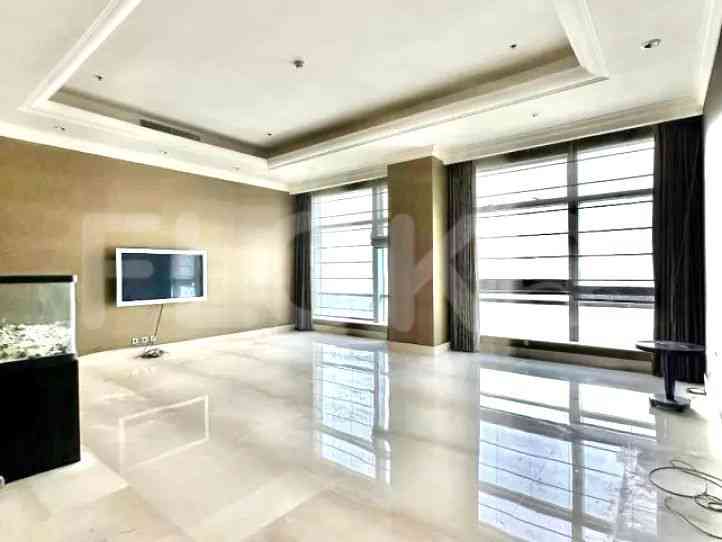 Dijual Apartemen 7 BR, Lantai 51, Luas 1000 m2 di SCBD 8